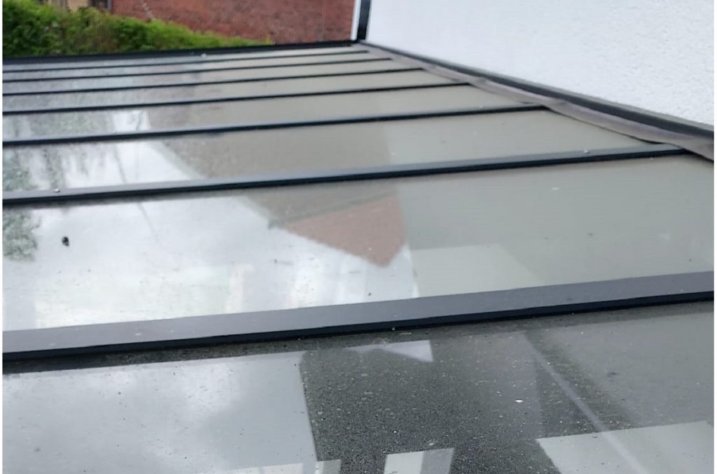 Fensterreinigung und Glasreinigung für Fensterrahmen in Borken für einen sauberen Look