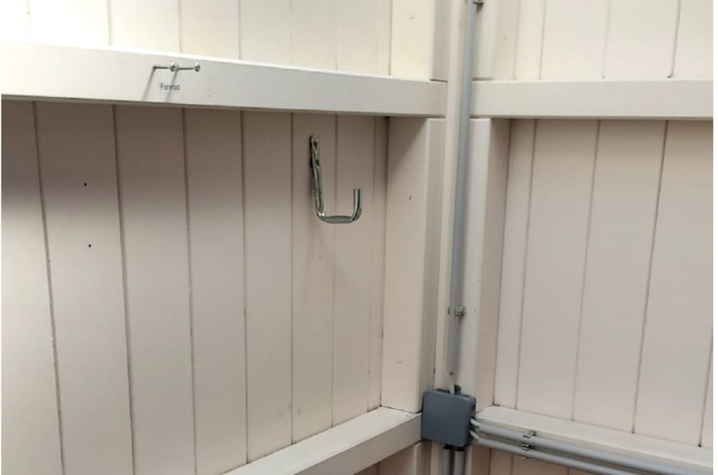 Wandreinigung in einem Privathaushalt in Borken, inklusive Fenster- und Glasreinigung